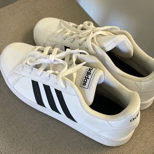 Adidas Superstar Shoes size 5.5